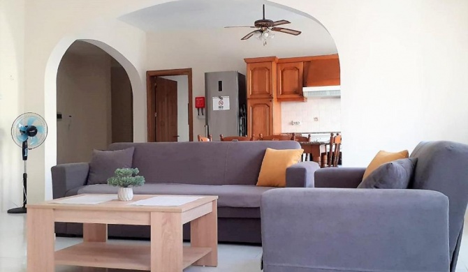 Central Place - 3 bed apartment in the heart of Marsaxlokk