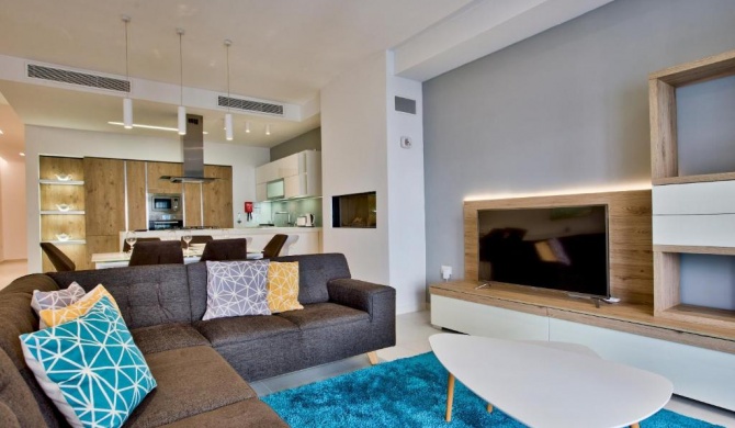 Bright & Spacious 3 Bedroom Apartment in Mellieha