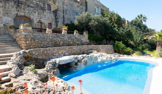 Villeleynah Amazing Gozitan Villa Pool - Happy Rentals