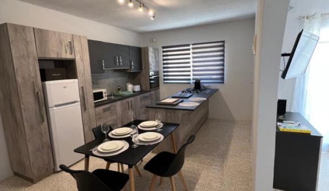 Modern Economy 2 Bedroom Apartment