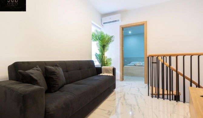 Beautiful, 2BR Duplex APT just off Spinola & WIFI