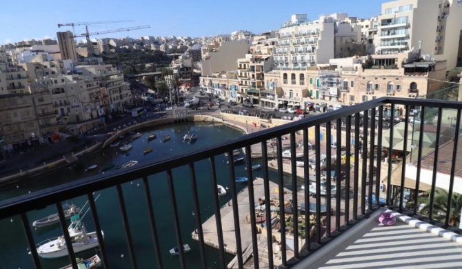 Fantastic sea front views of Spinola Bay St Julians