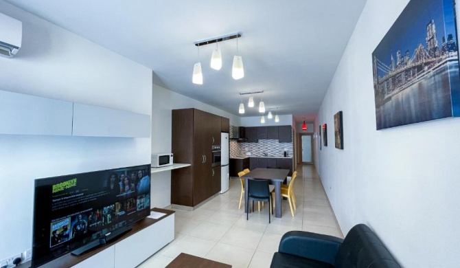 Modern Central Apartment in St Julians - Paceville