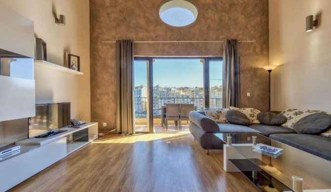 Stunning Views Spinola Apartments