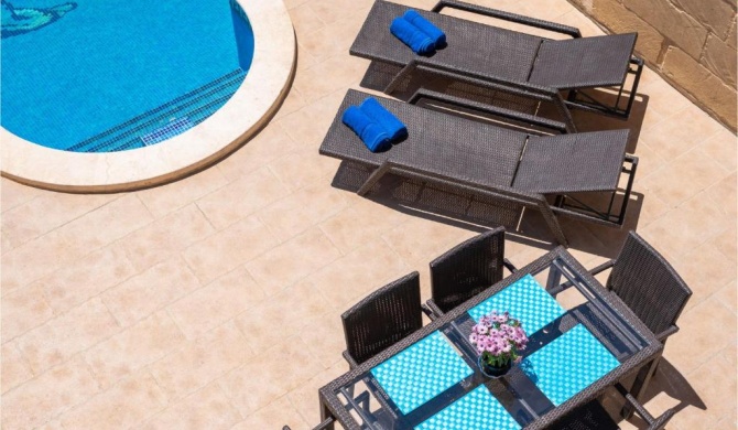 Villayana Gozitan Farmhouse with pool - Happy Rentals