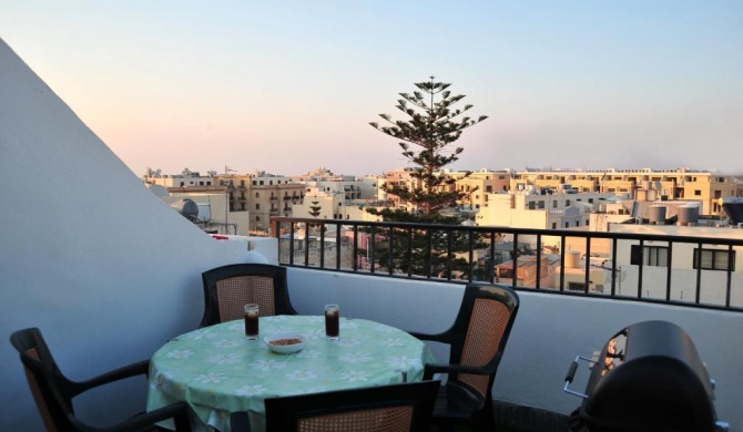 Chesterfield Holiday Apartment - 2 bedroom apartment in Sliema