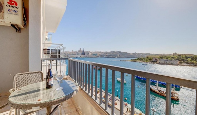 Marvellous Apartment with Valletta and Harbour Views