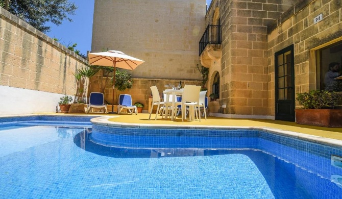 Dar ta' Mansi Farmhouse with Private Pool