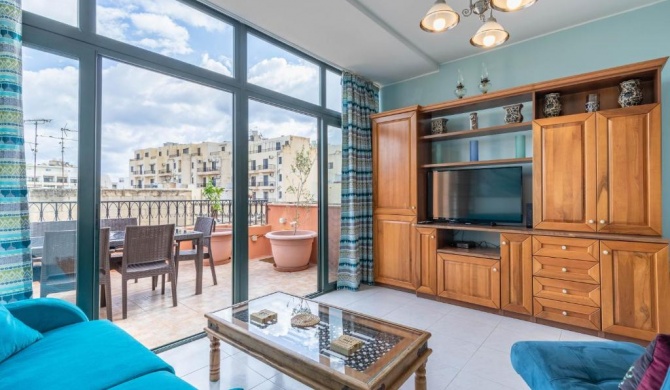 Fantastic 3 Bedroom Duplex Penthouse with Terrace