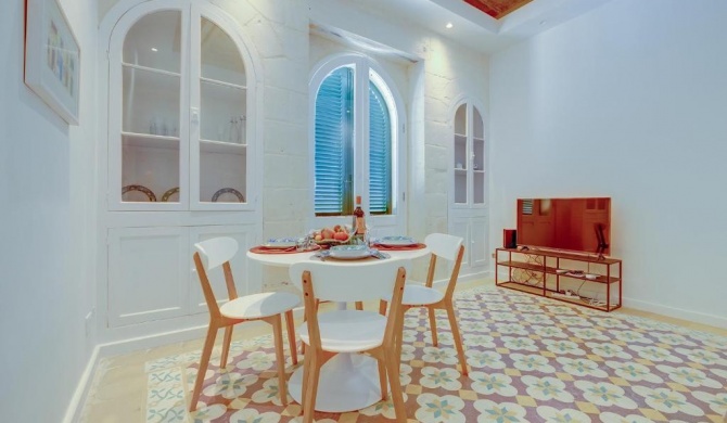 Central 2BR Apartment in Valletta