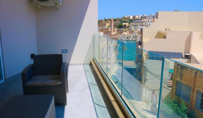 Lovely 3 bedroom apartment close to Promenade