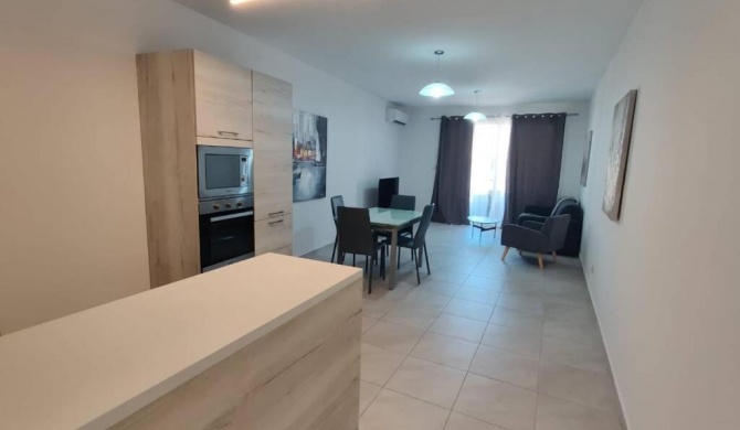 Brand new 3 bedroom Apartment close to the sea