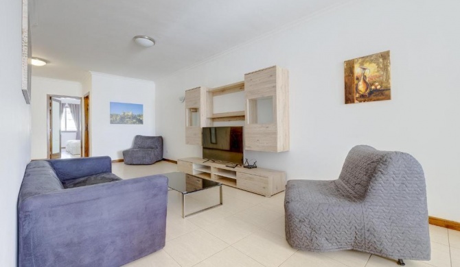 Modern 3 Bedroom Apartment in Central Sliema