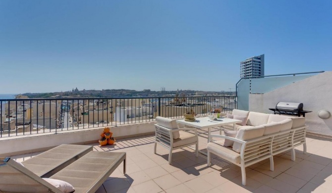 Penthouse with Spacious Terrace