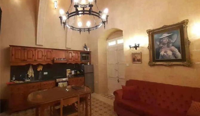 Cozy Corner House in Valletta - Authentic!