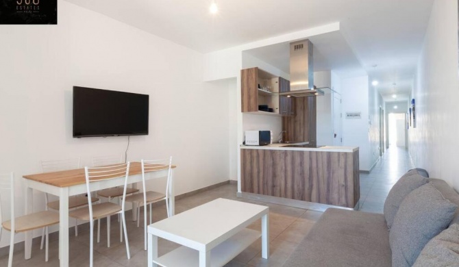 Gzira, Central APT - Spacious with Super WIFI & AC