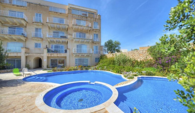 Modern and spacious 2 bedroom apartment with communal outdoor pool GZ-SMEL1-1