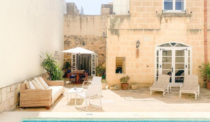 'L'Artiste' farmhouse Gozo