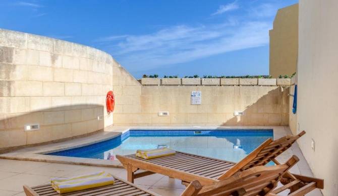 Gozo Apartment w/Private Pool, Cosy Terrace, BBQ & AC