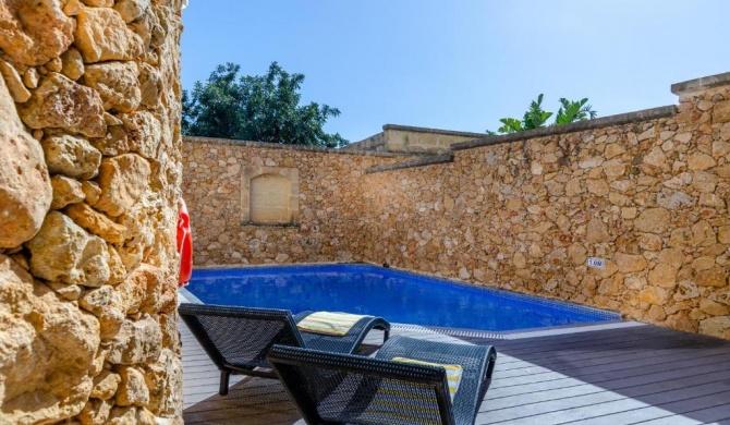 Gozo Villa w/Private Pool near Beach + AC + BBQ