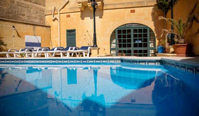 4 bedrooms villa with shared pool and wifi at L Gharb