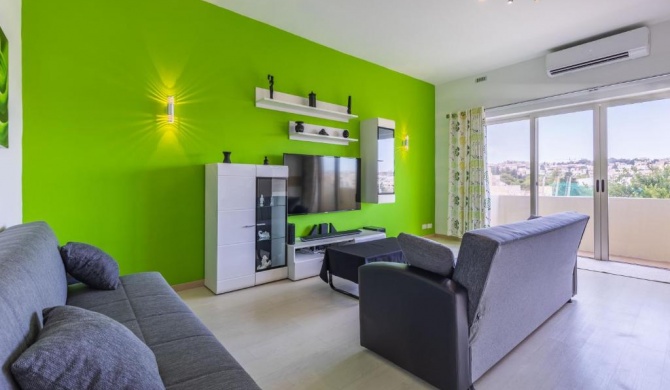Modern Three Bedroom Apartment in Msida
