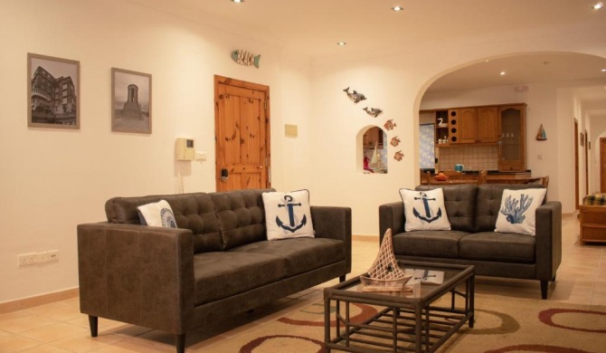 Spacious 3 bedroom apartment in Marsascala